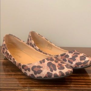Leopard print flats